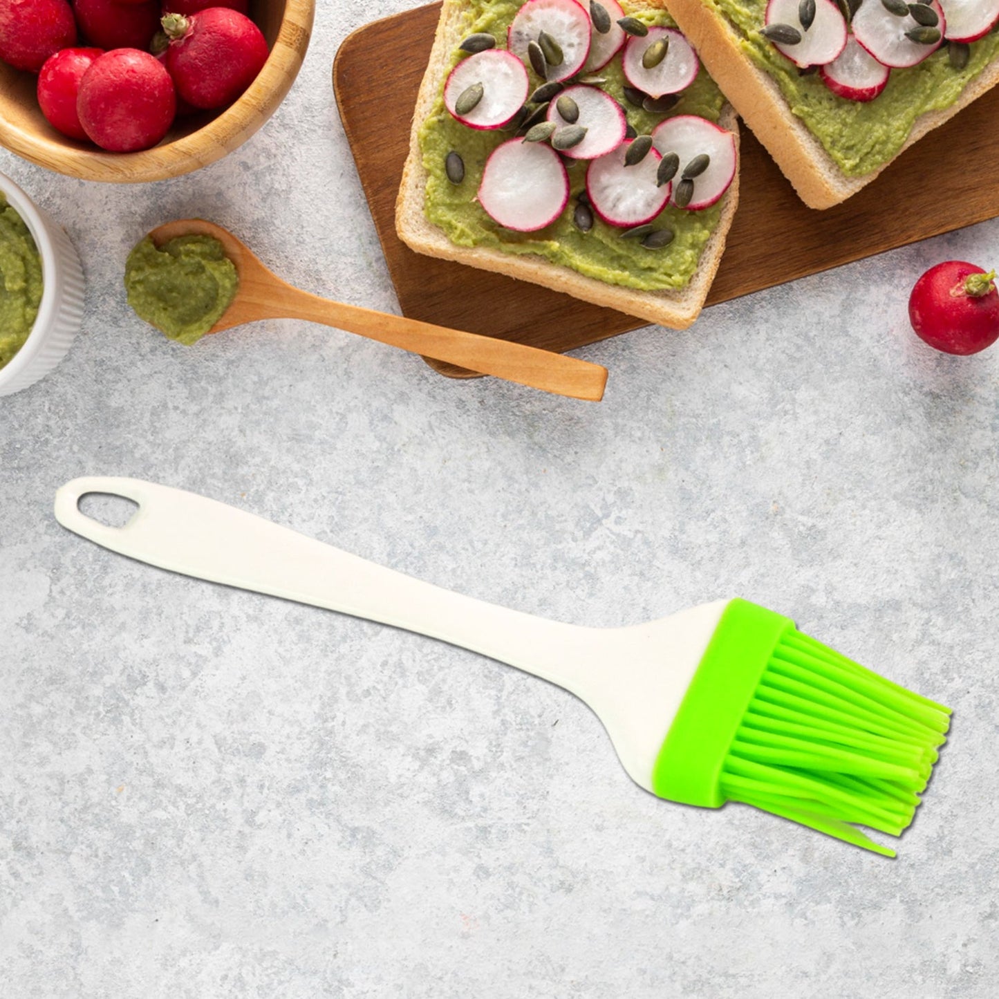 Silicone Kitchen Oil Spatula Brush with Handle Pastry / Cake Brush (17 cm / 1 Pc)
