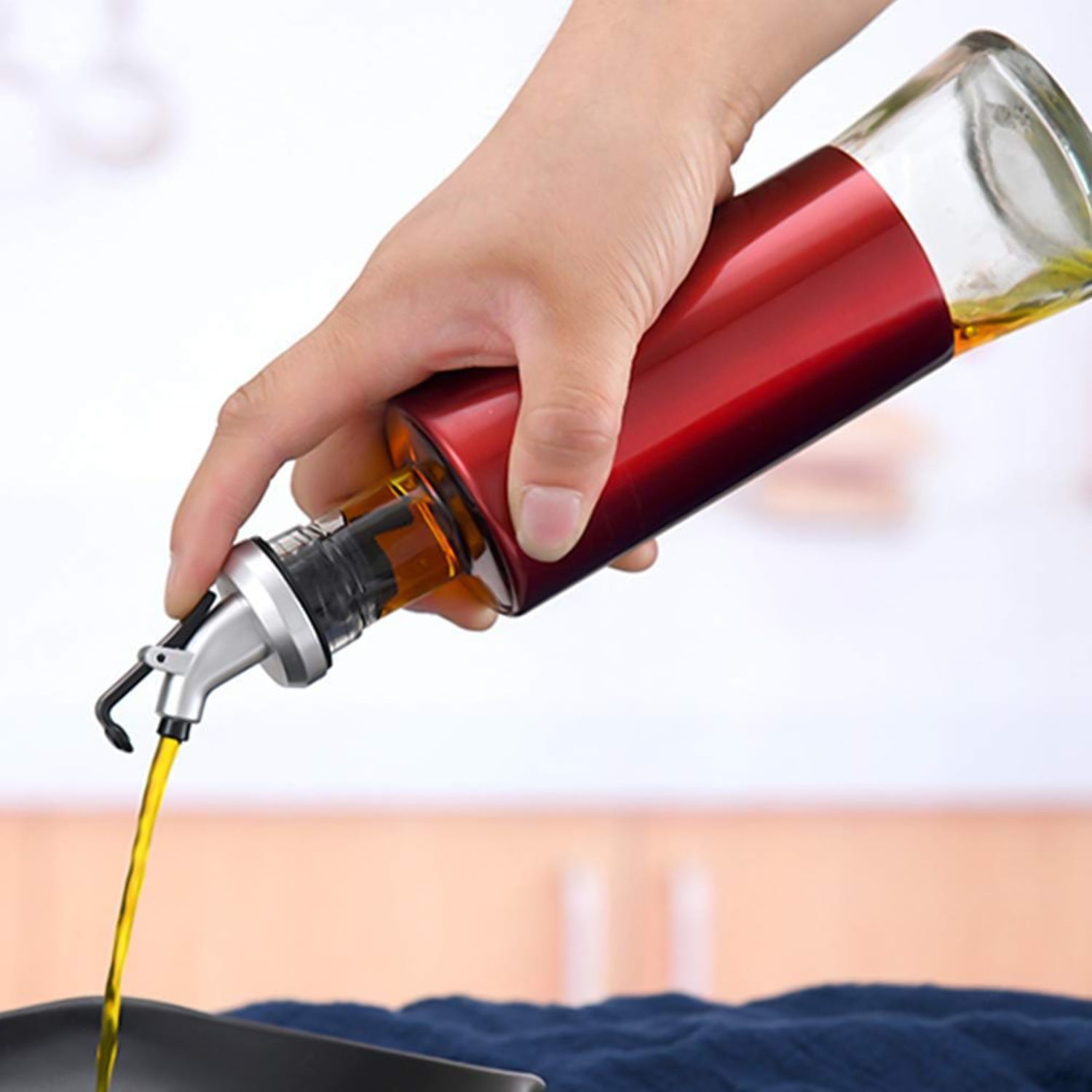 SpillProof Pourer