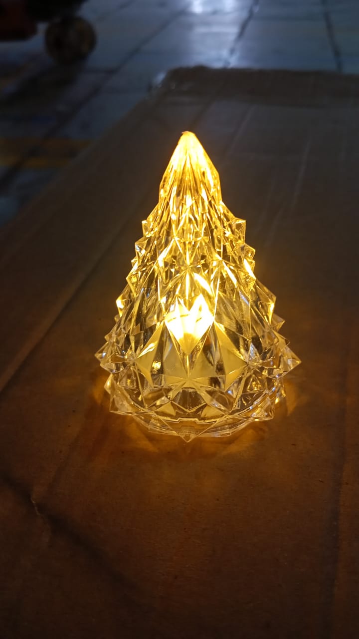Iceberg Pyramid Candle Light